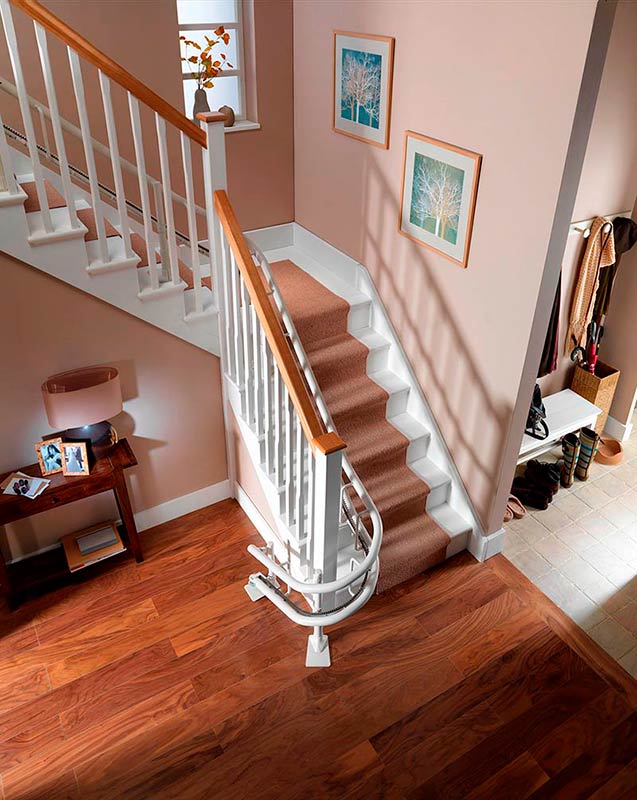 Curved-Rail-Stairlift