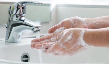 washing hands covid-19